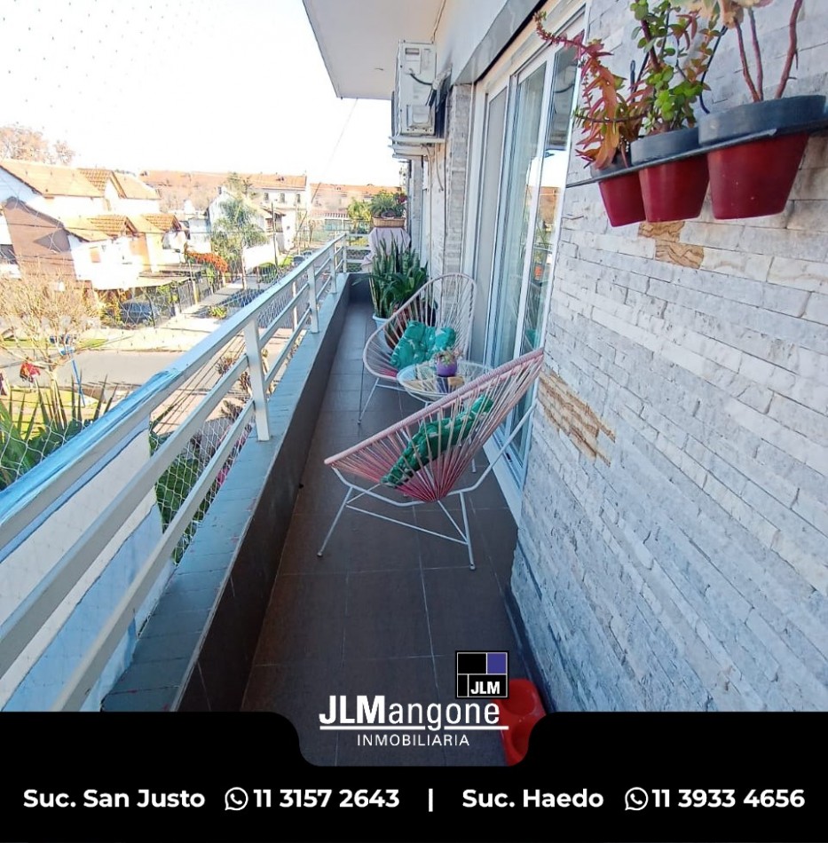 Piso 4 ambientes con balcon y terraza con parrilla