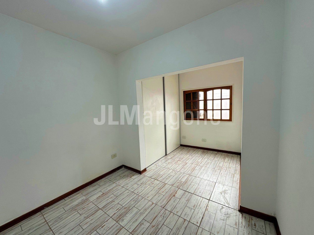 Piso 3 ambientes con balcon y terraza