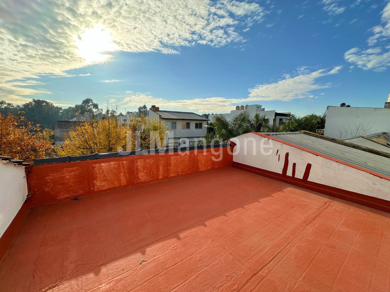 Piso 3 ambientes con balcon y terraza