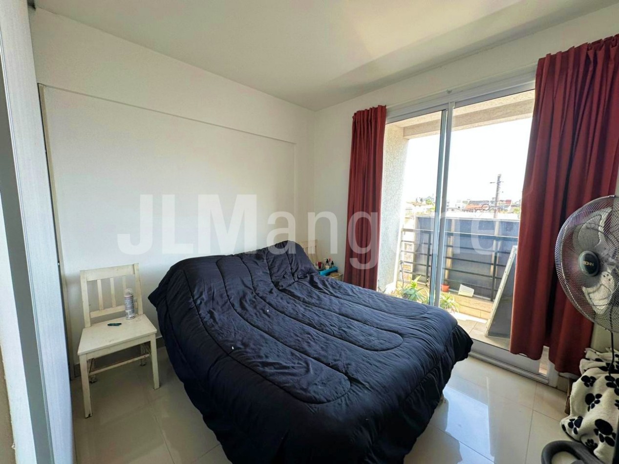 Departamento 3 amb con cochera y terraza privada