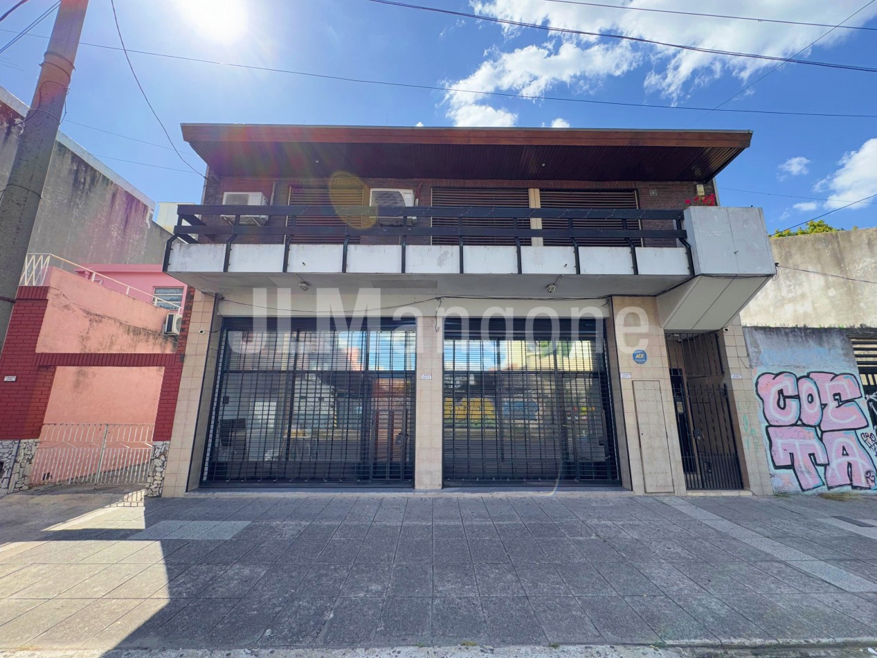 Locales 160 m2 en San Justo Centro