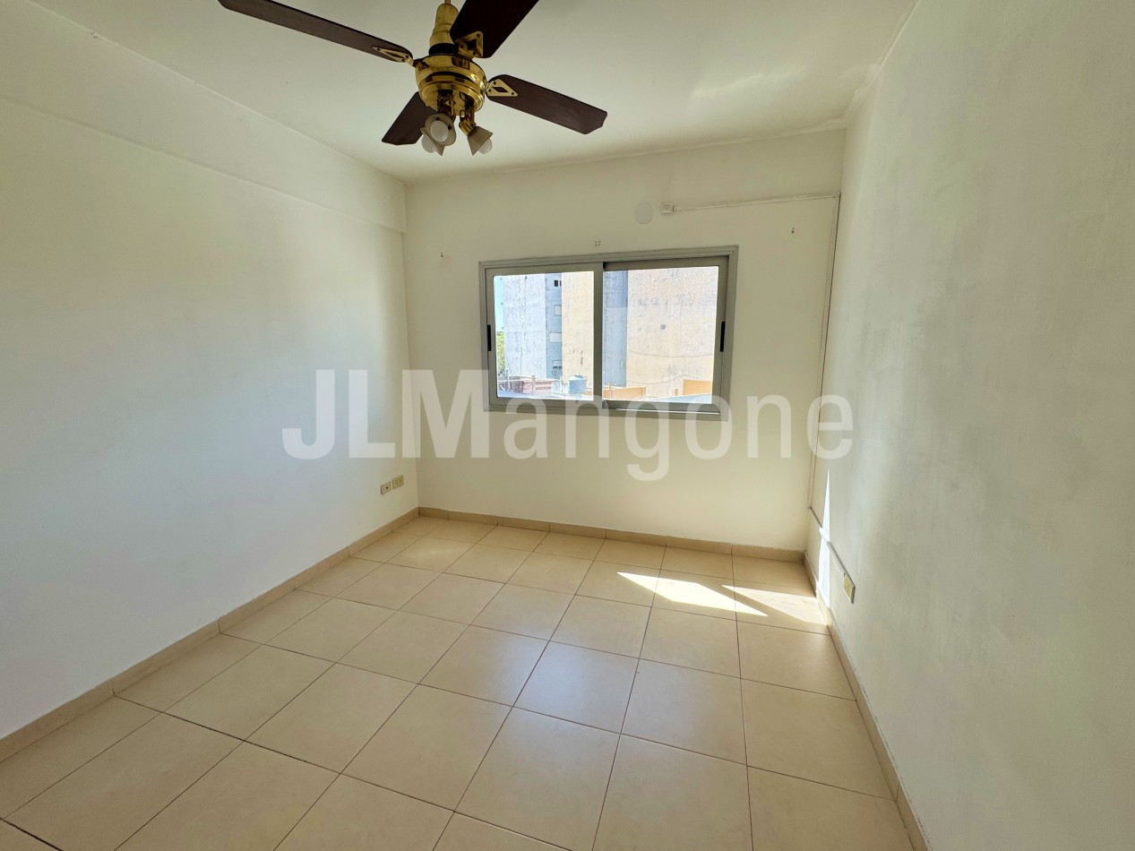 Departamento 3 ambientes con balcon