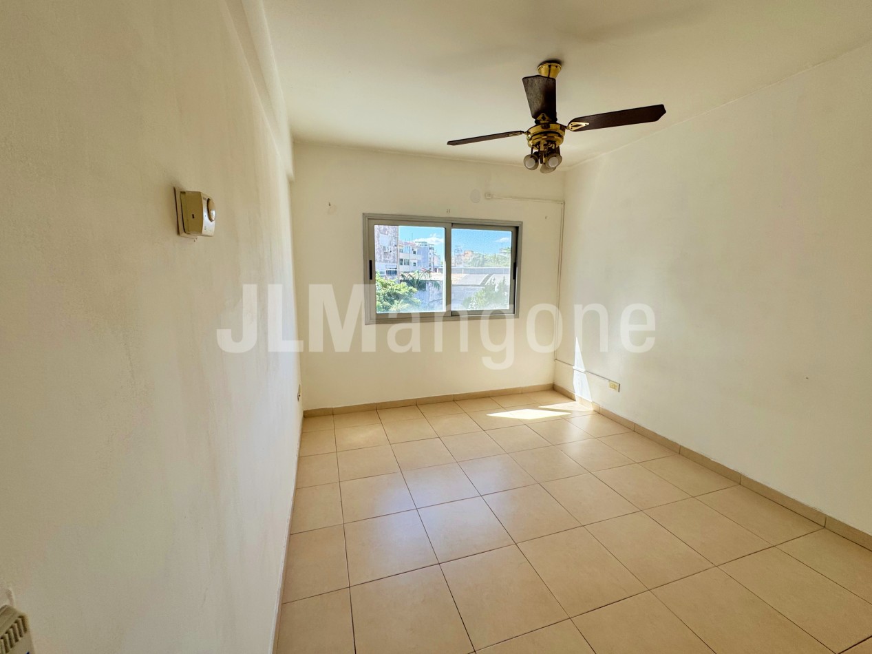 Departamento 3 ambientes con balcon