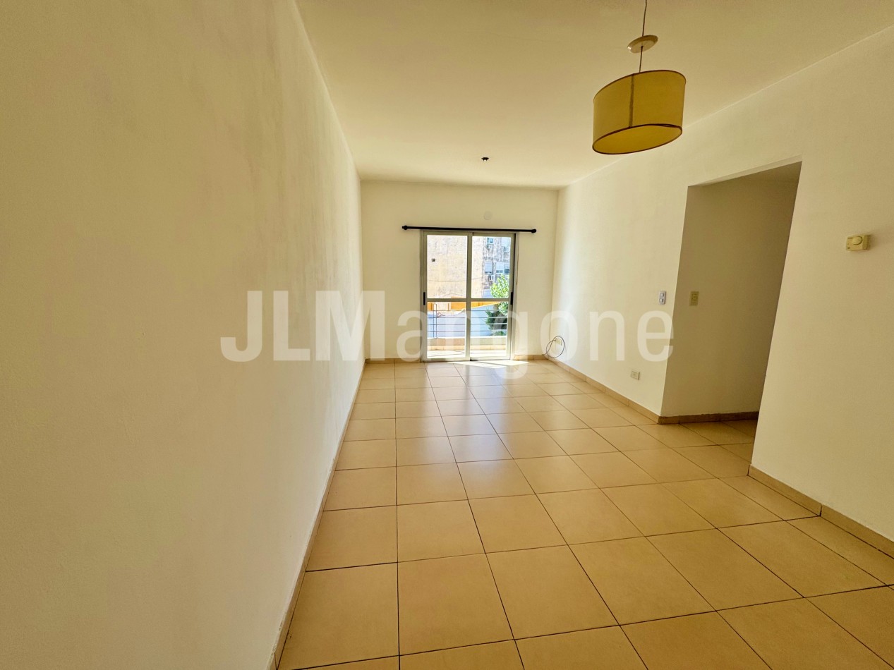 Departamento 3 ambientes con balcon