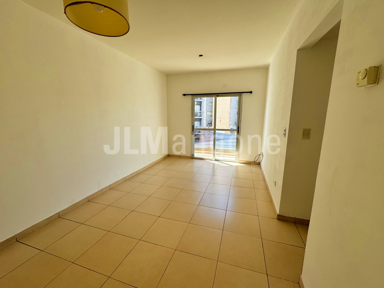 Departamento 3 ambientes con balcon