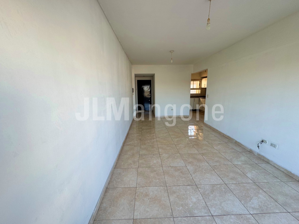 Departamento 2 ambientes con balcon