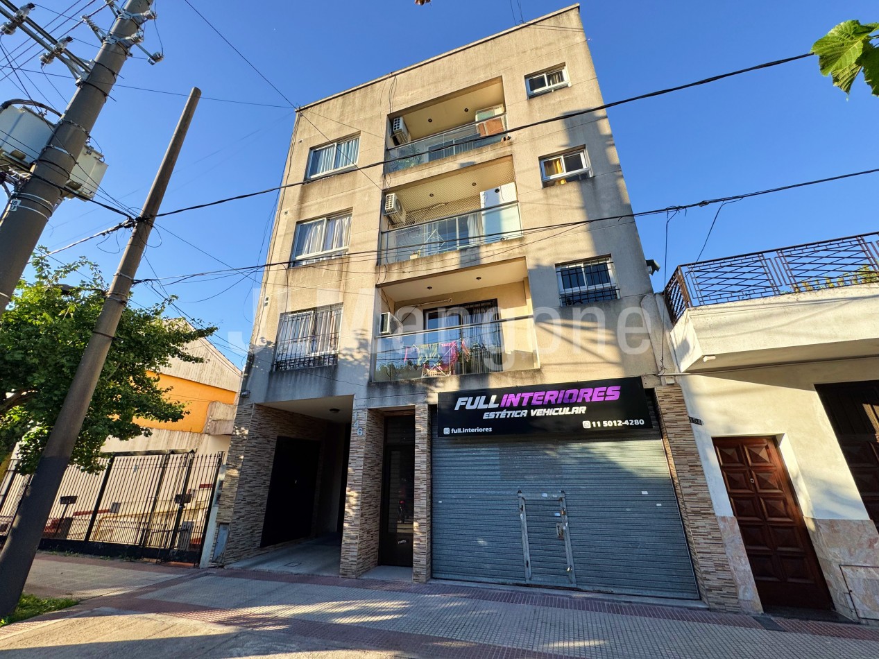 Departamento 2 ambientes con balcon