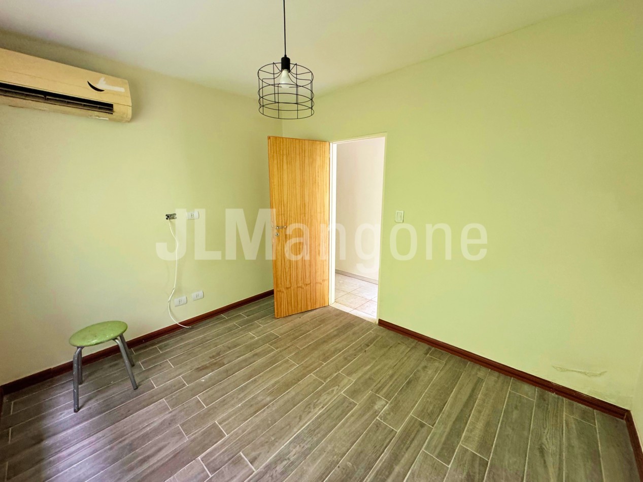 Casa 4 amb con cocheras, parque y piscina