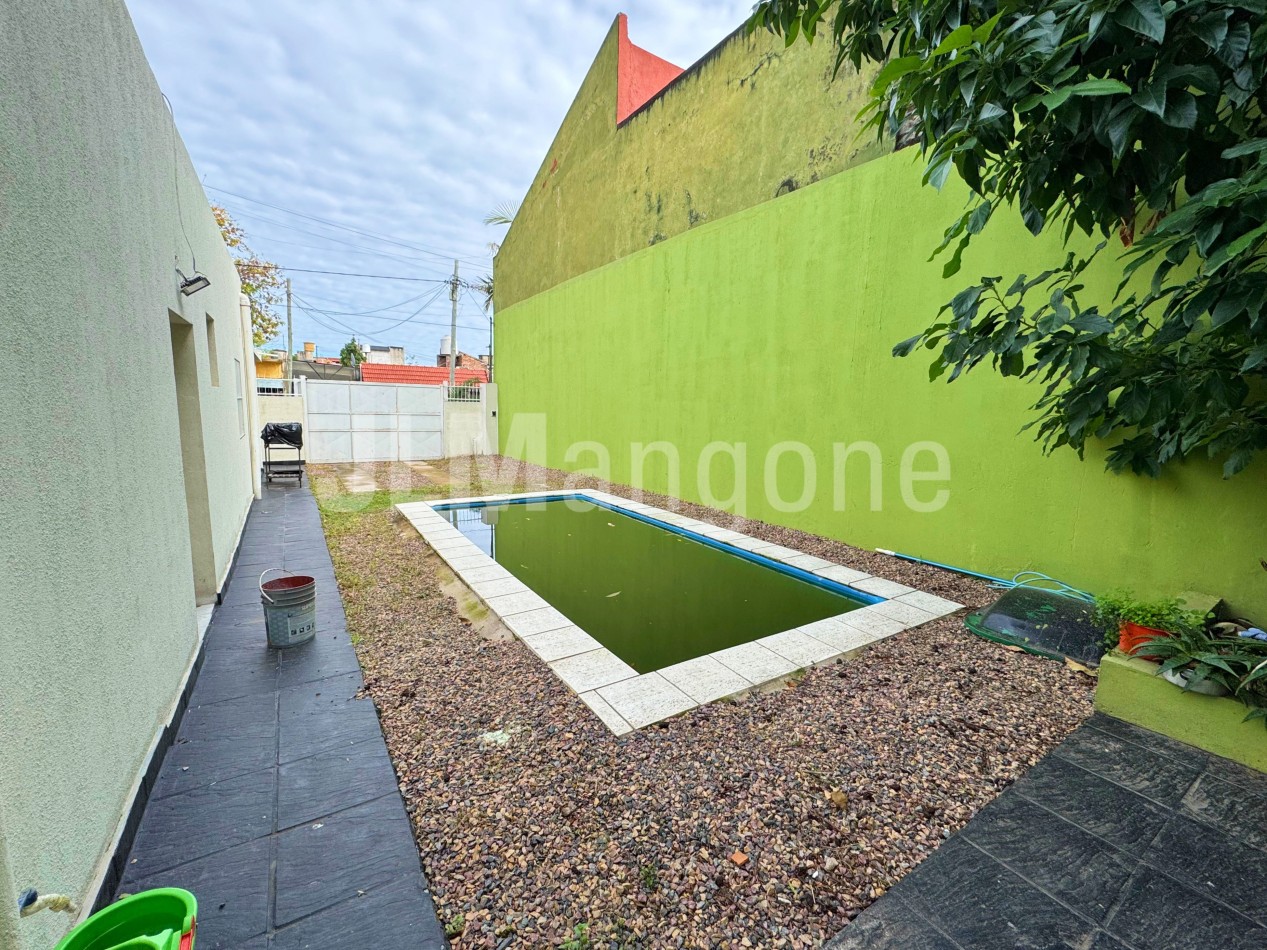 Casa 4 amb con cocheras, parque y piscina
