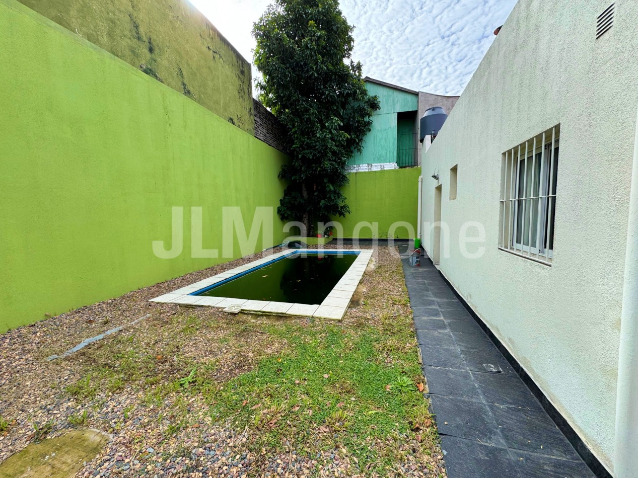 Casa 4 amb con cocheras, parque y piscina