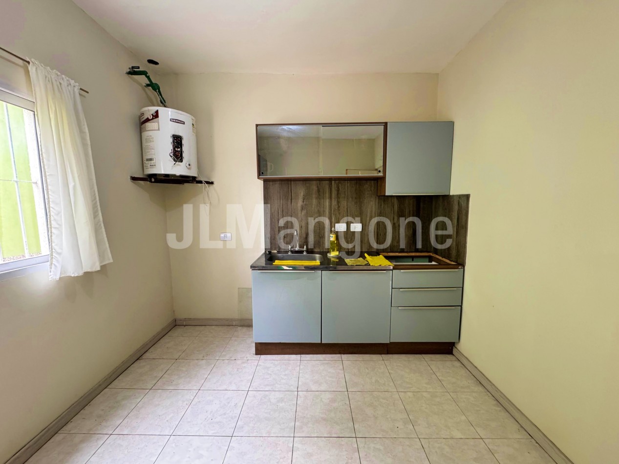 Casa 4 amb con cocheras, parque y piscina