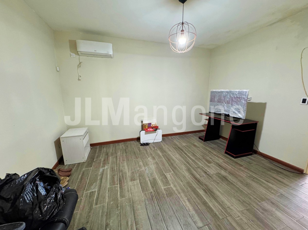Casa 4 amb con cocheras, parque y piscina