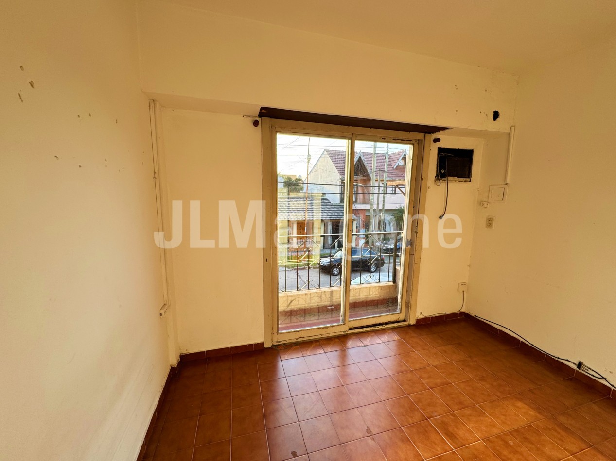 Departamento 2 ambientes con balcon