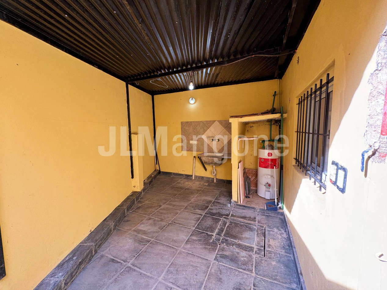 Departamento 2 ambientes con patio