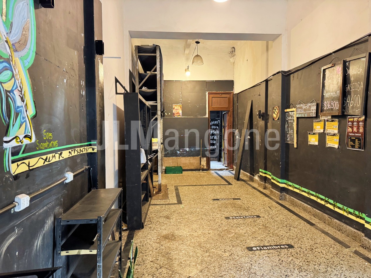 Local 45 m2 con subsuelo