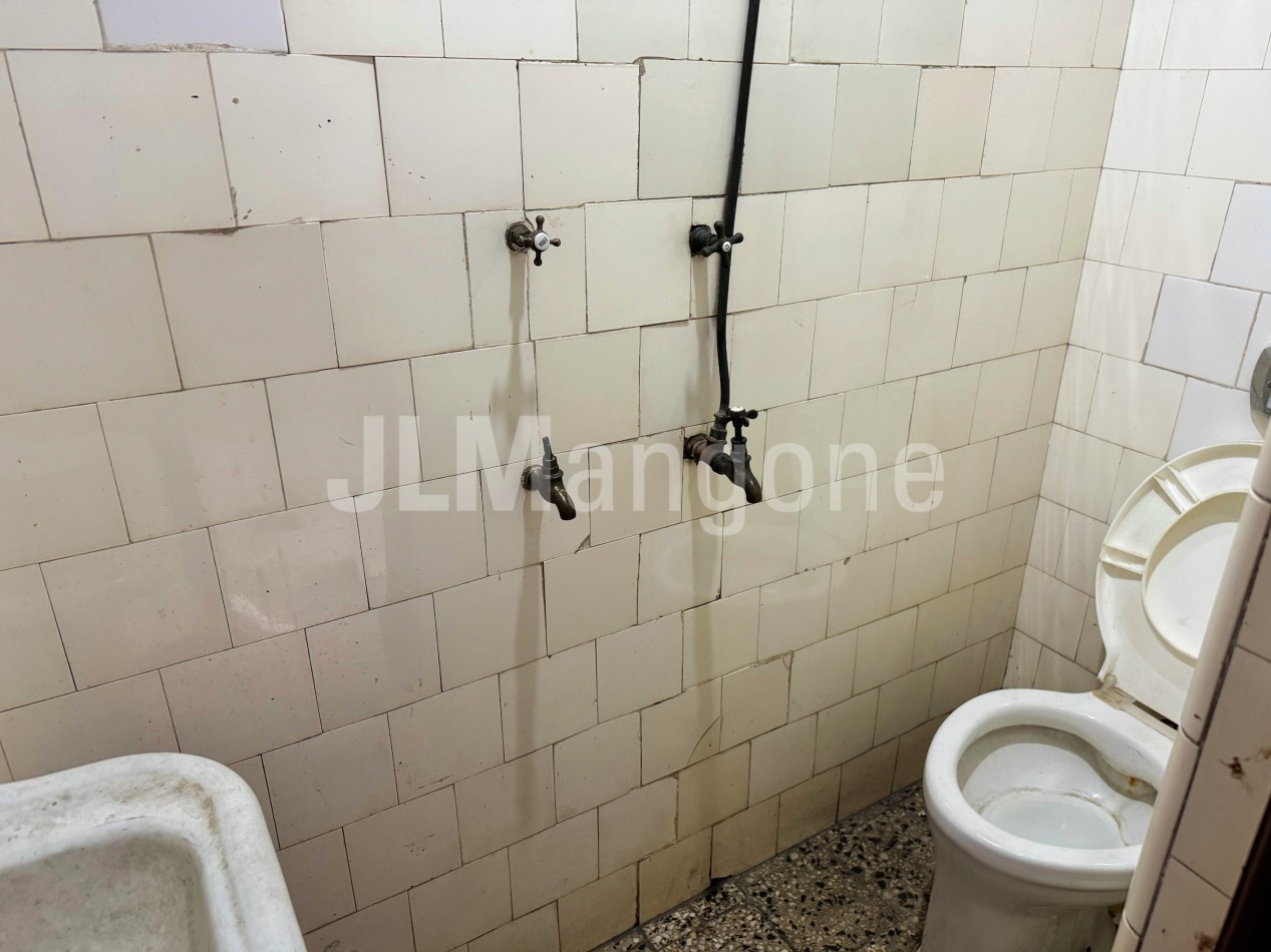 Local 45 m2 con subsuelo