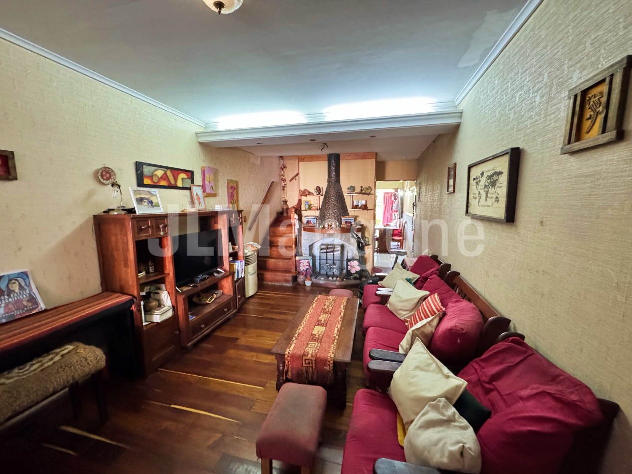 Duplex 4 amb con cochera y patio
