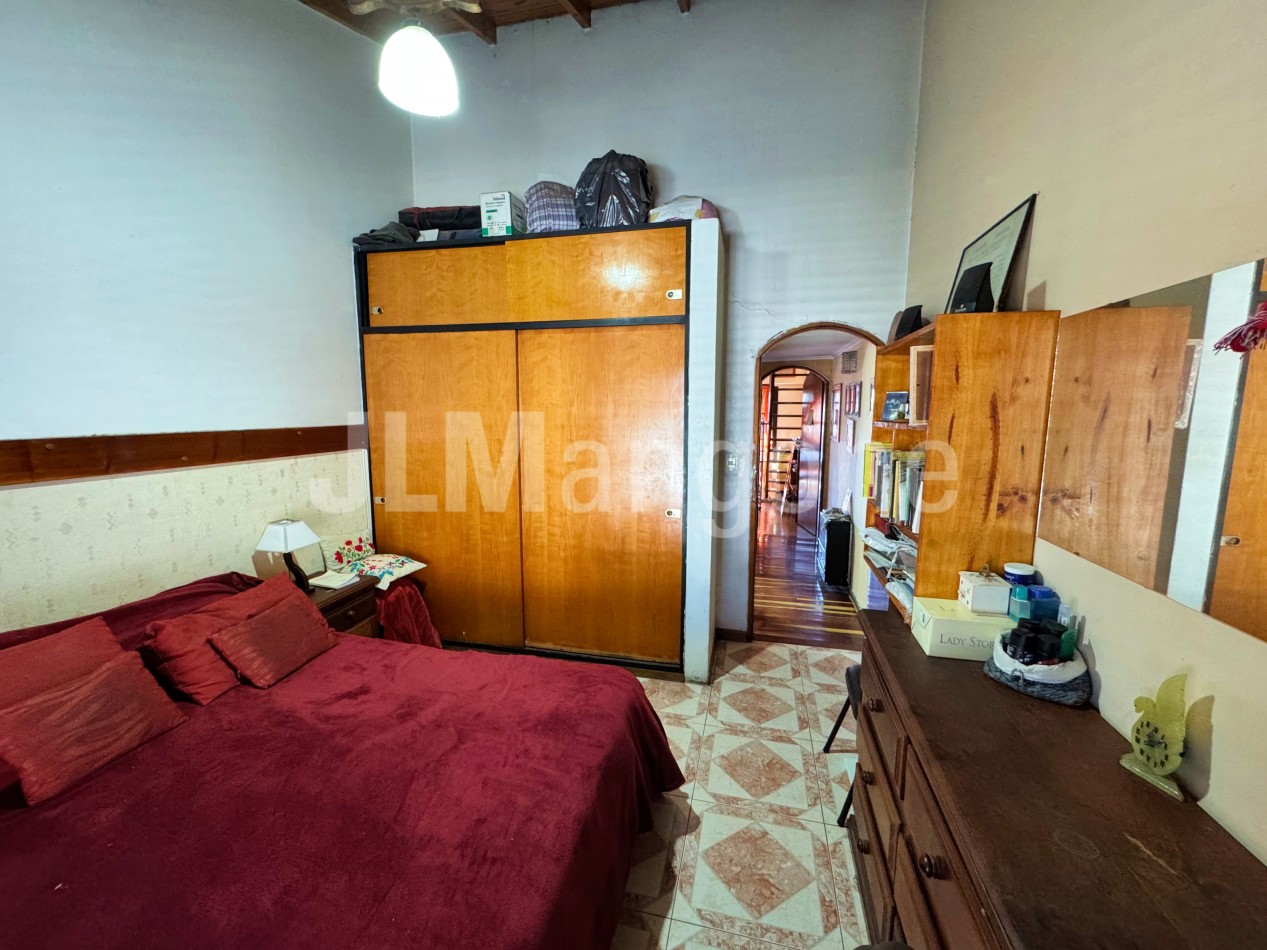 Duplex 4 amb con cochera y patio