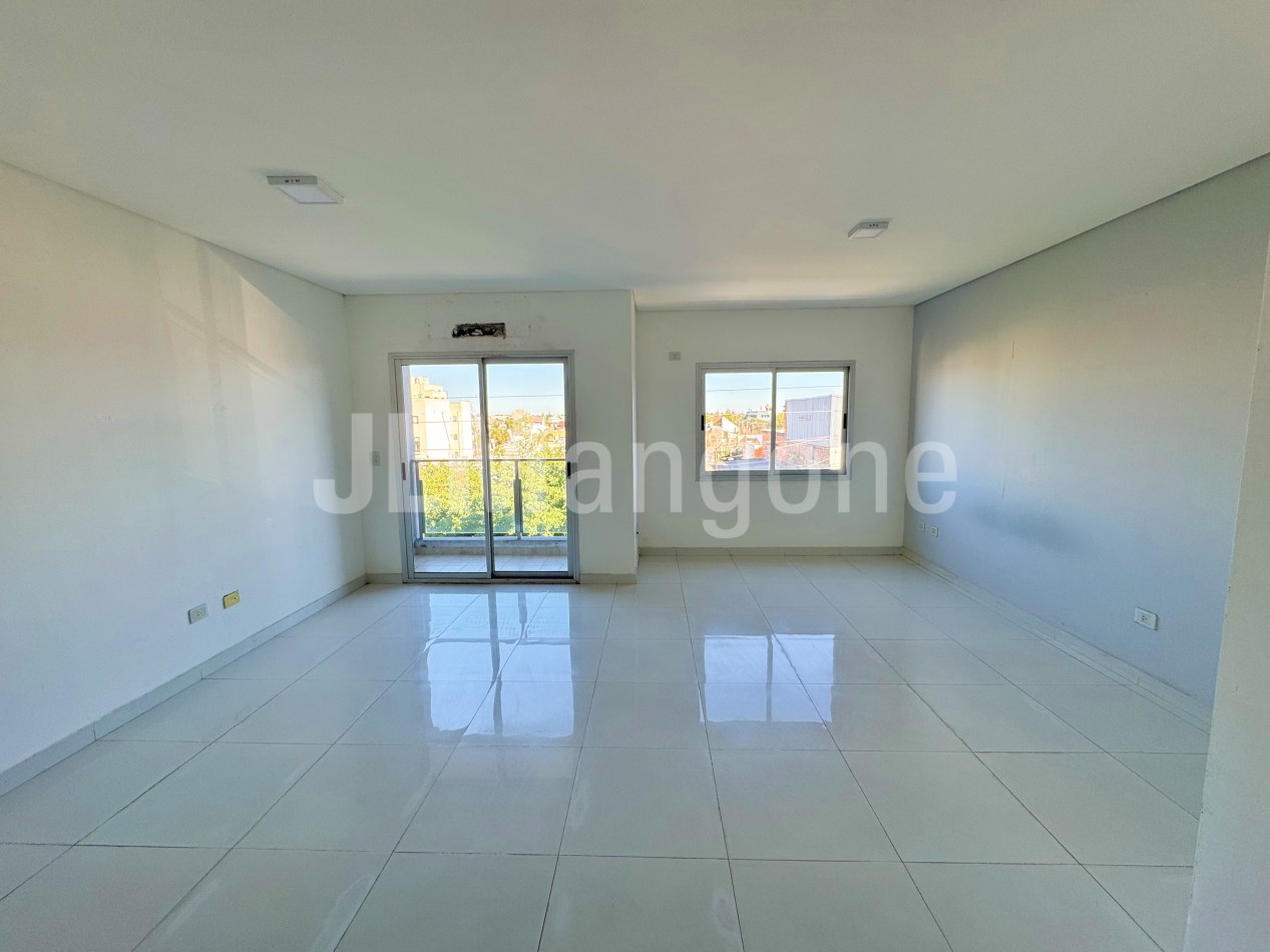 Departamento 1 amb con cochera y balcon
