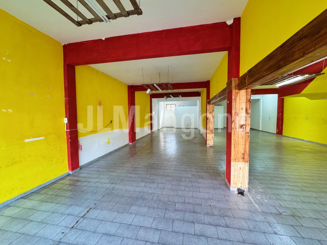 Locales 160 m2 en San Justo Centro