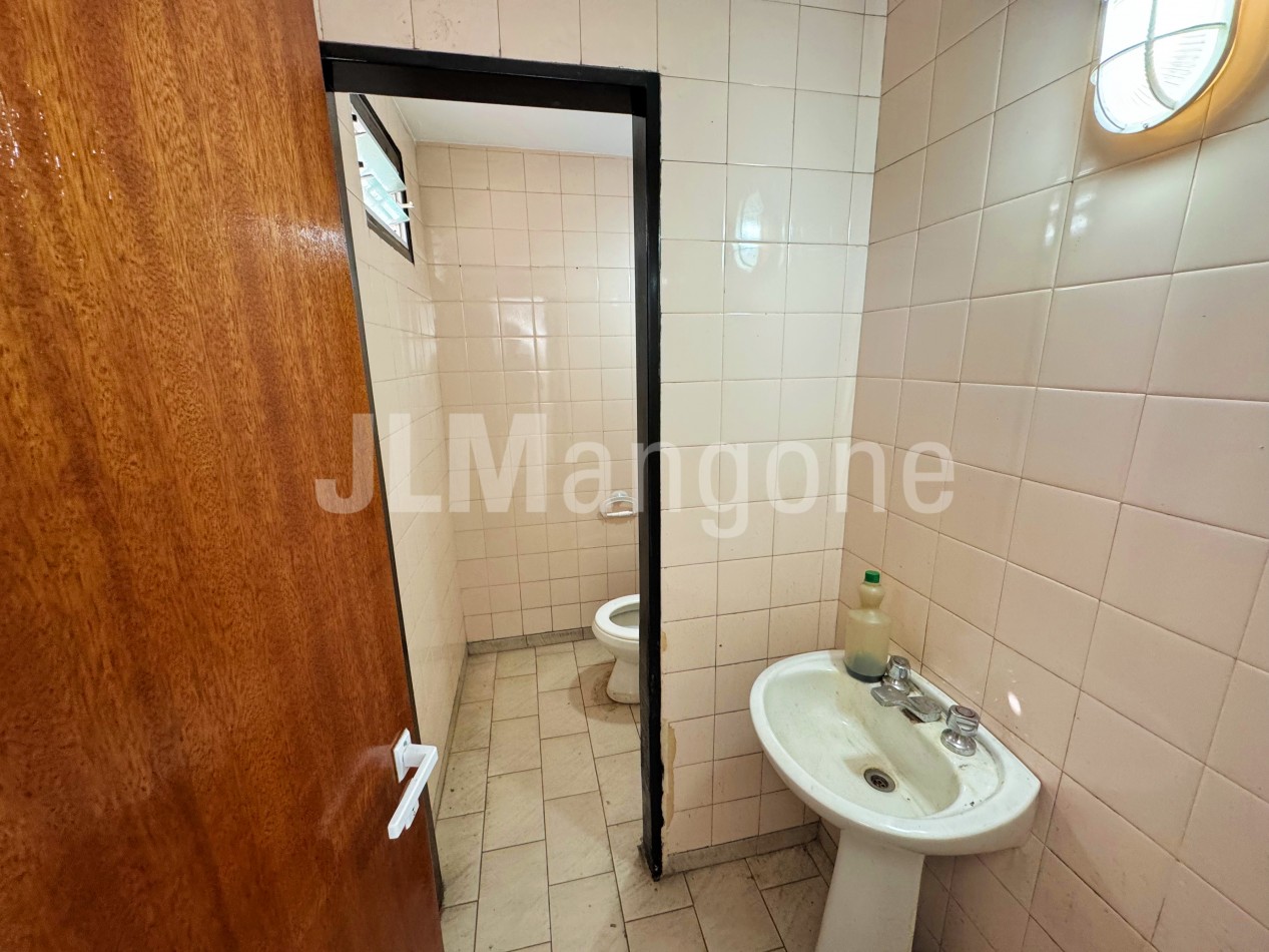 Locales 160 m2 en San Justo Centro