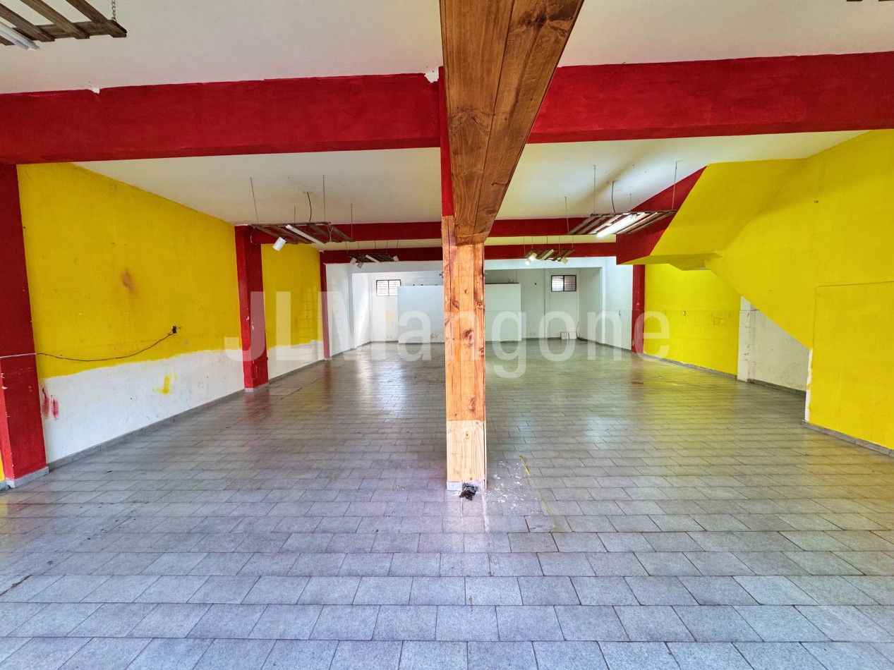 Locales 160 m2 en San Justo Centro