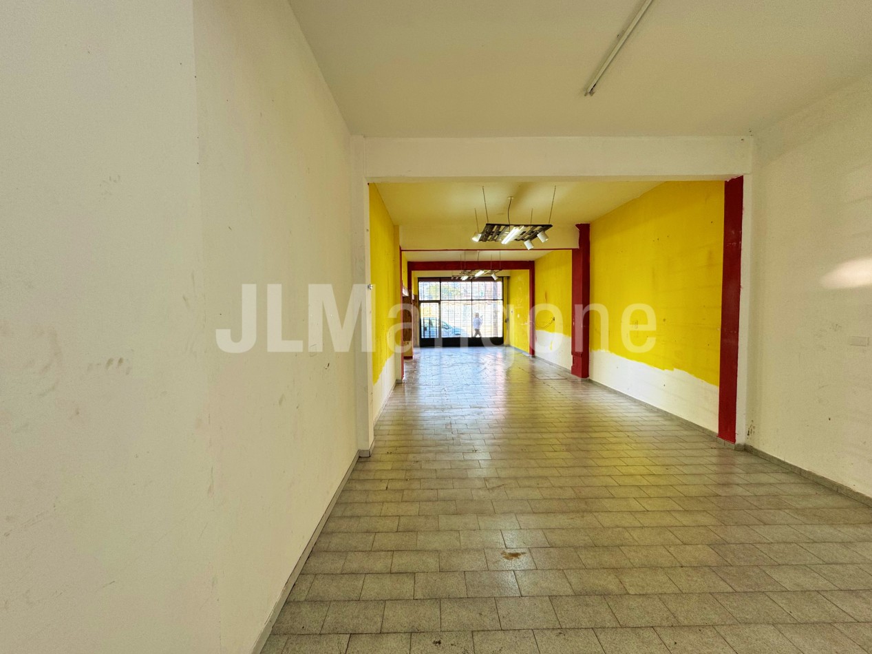 Locales 160 m2 en San Justo Centro