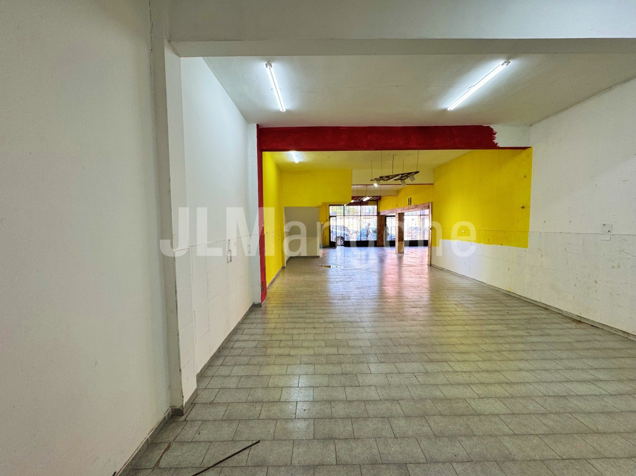 Locales 160 m2 en San Justo Centro