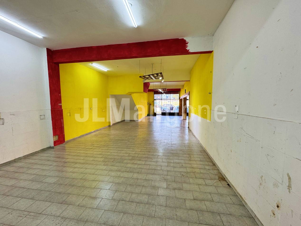 Locales 160 m2 en San Justo Centro