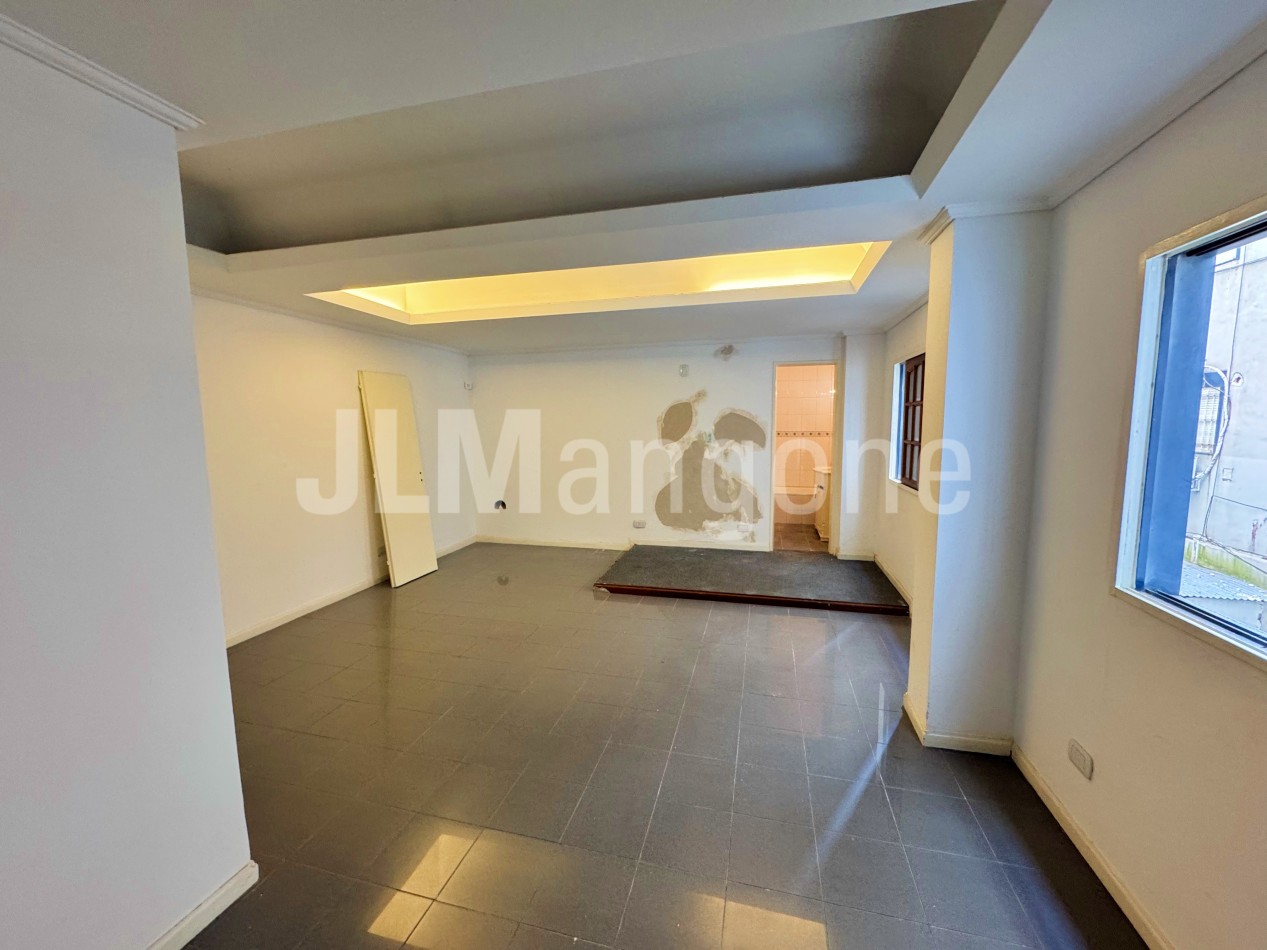 Oficinas + Local comercial (169 m2)
