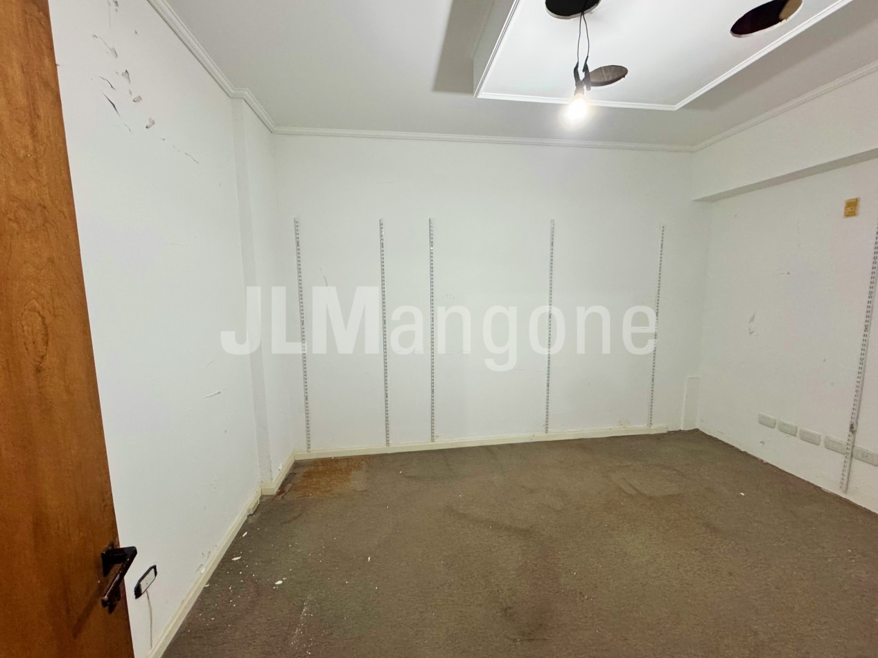 Oficinas + Local comercial (169 m2)