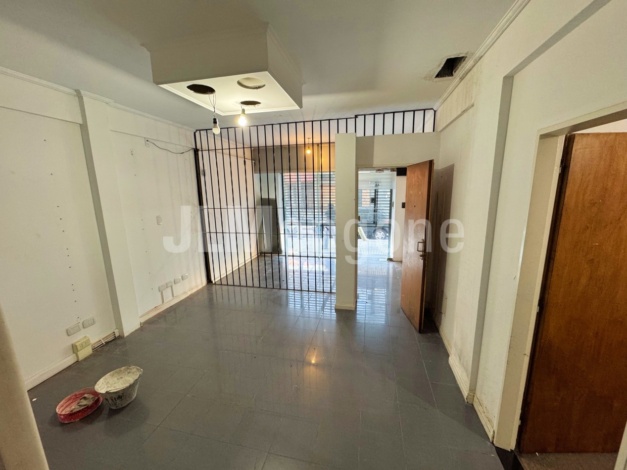 Oficinas + Local comercial (169 m2)