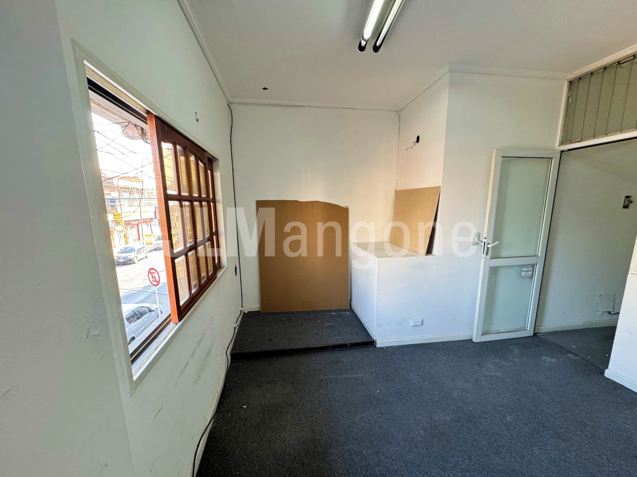 Oficinas + Local comercial (169 m2)