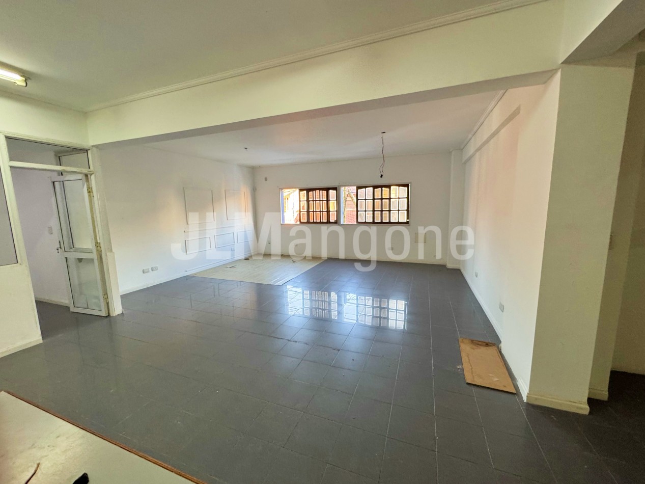 Oficinas + Local comercial (169 m2)