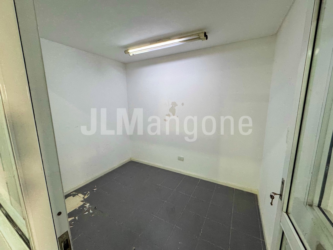 Oficinas + Local comercial (169 m2)