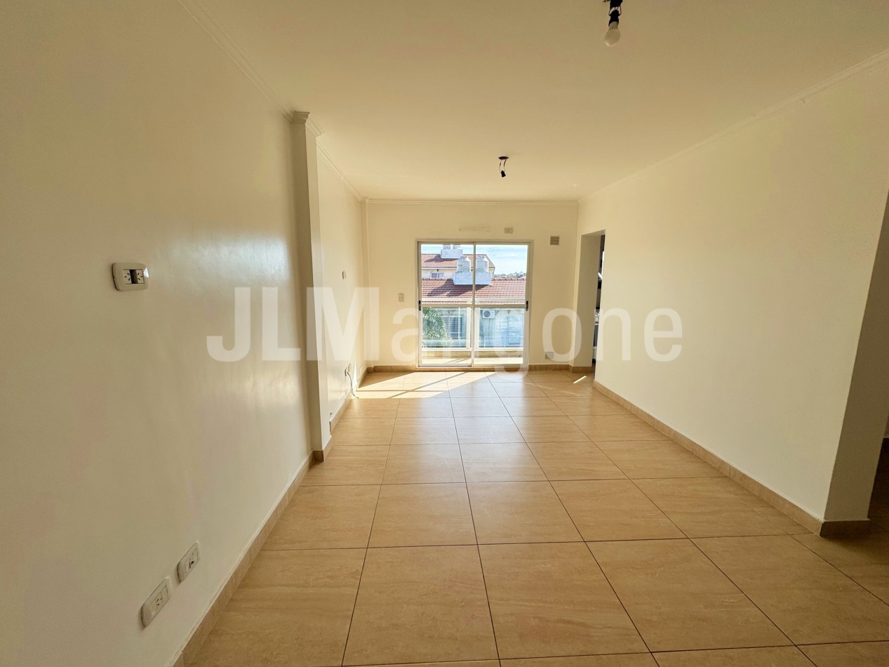 Sempiso 2 ambientes con cochera y balcon