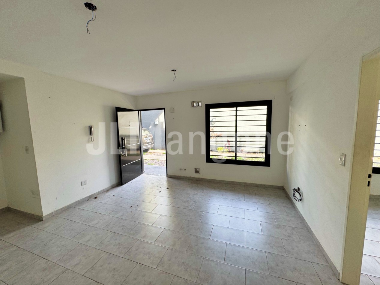 Departamento 2 amb en planta baja
