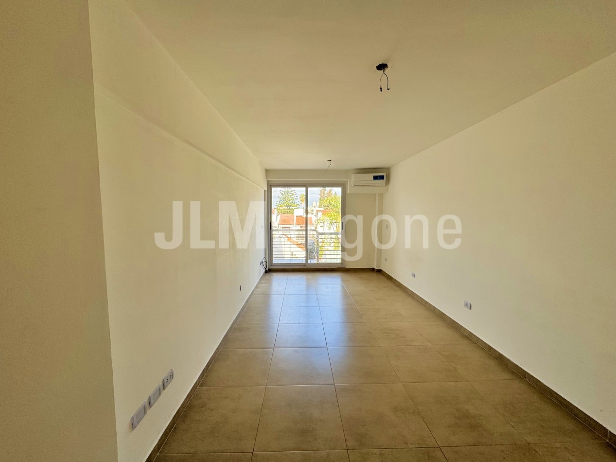 Departamento 1 ambiente con balcon
