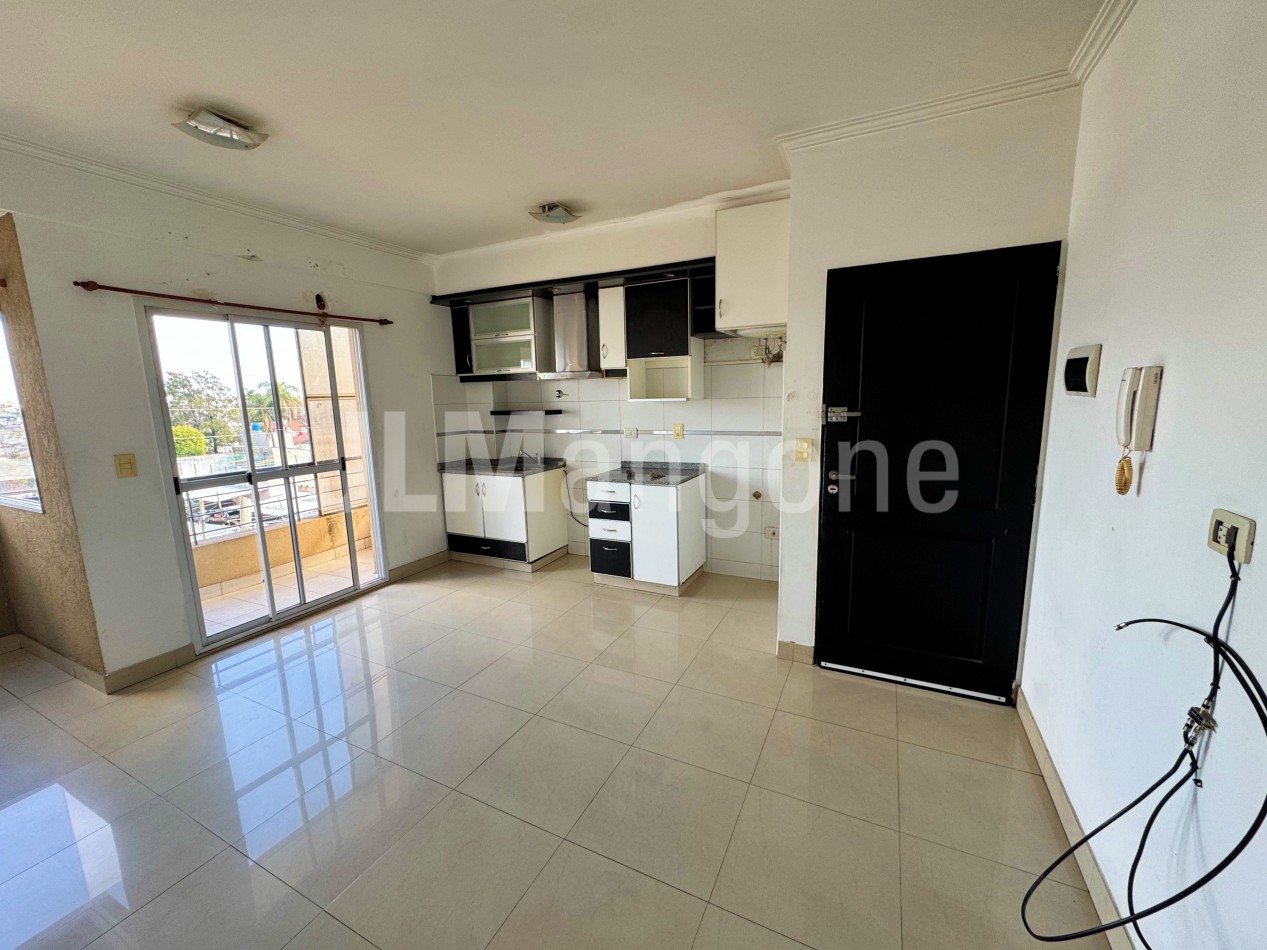 Departamento 3 amb con cocheras (2) y balcon