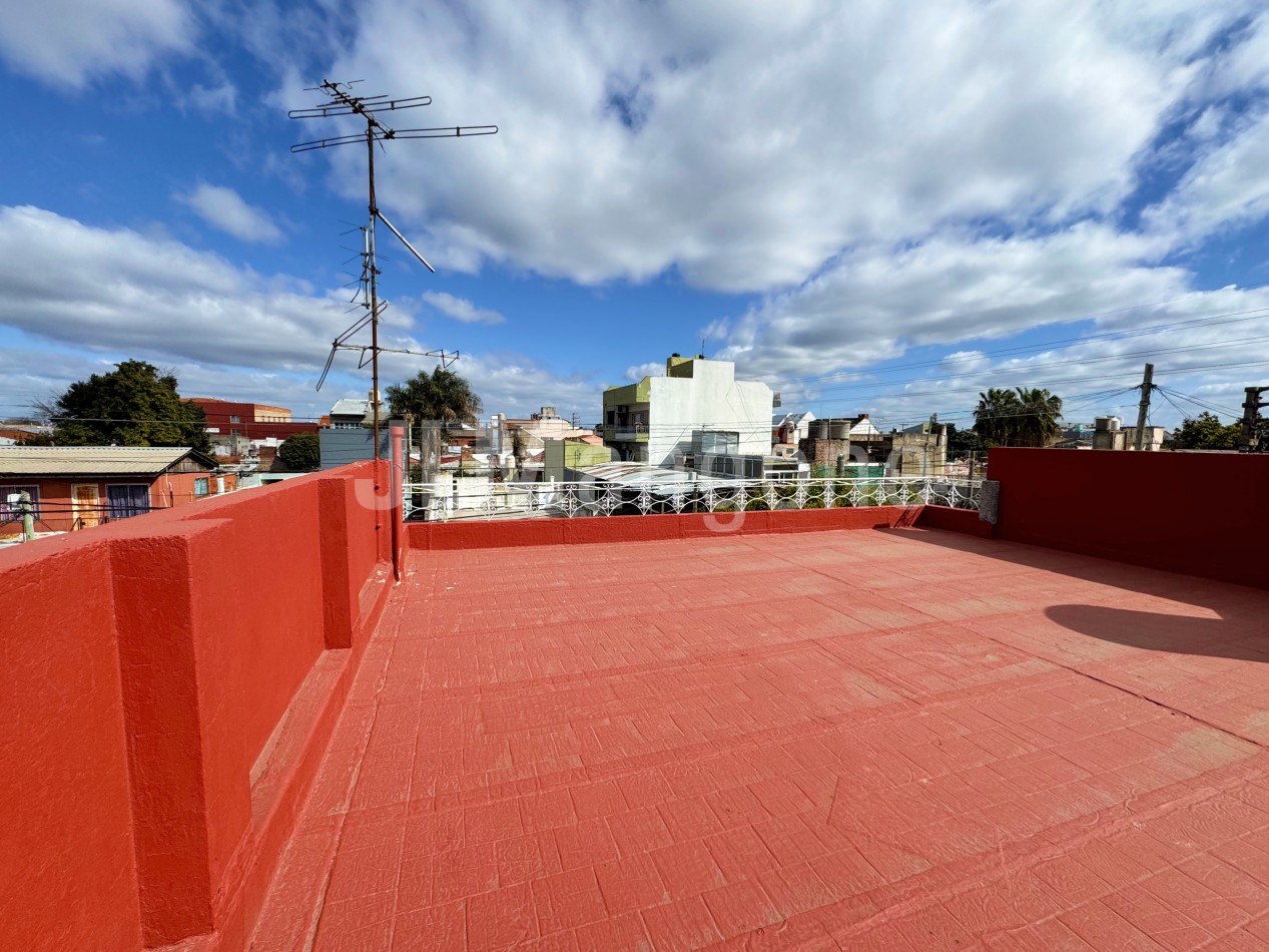 Ph 3 ambientes con patio y terraza