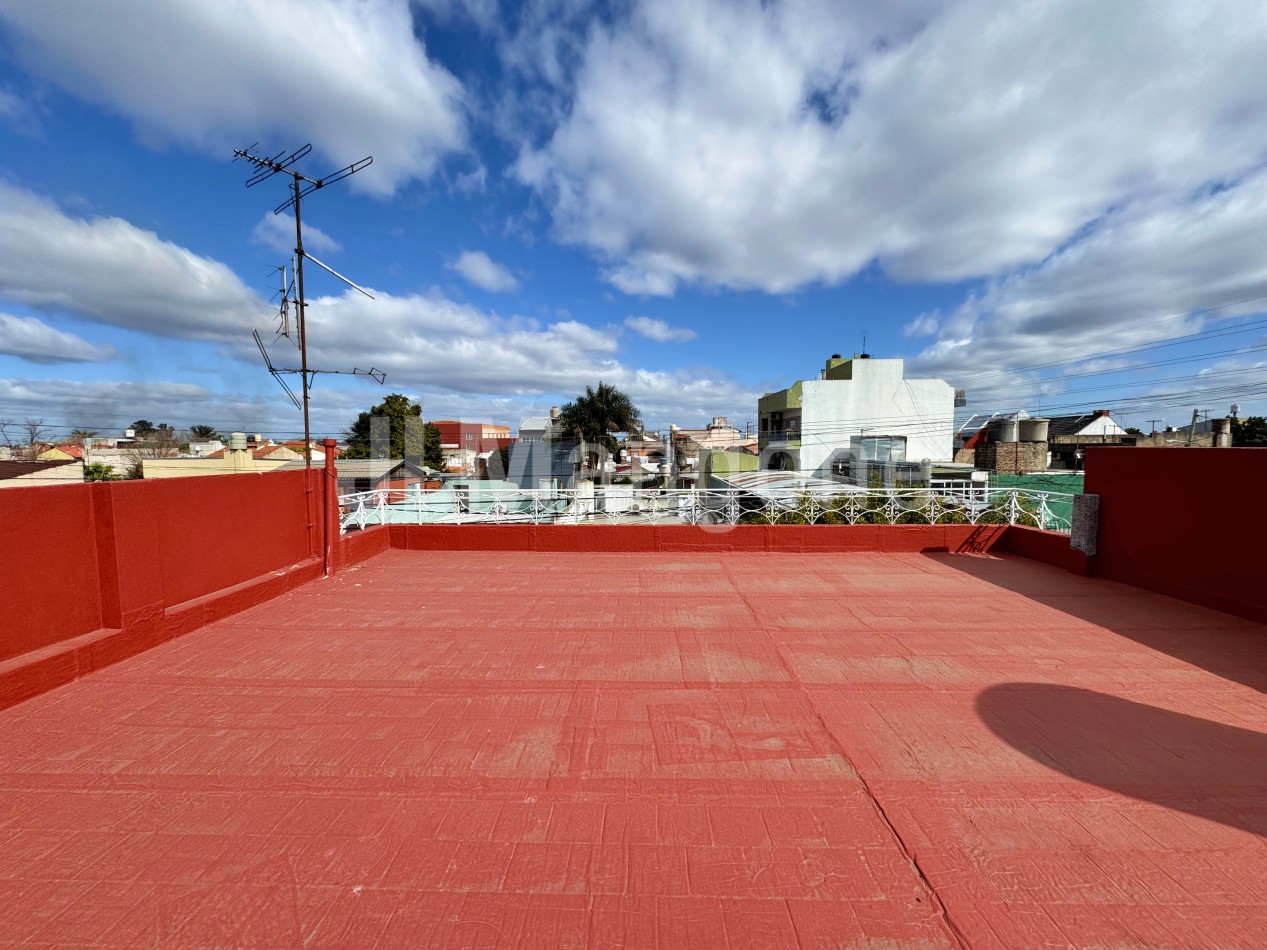 Ph 3 ambientes con patio y terraza