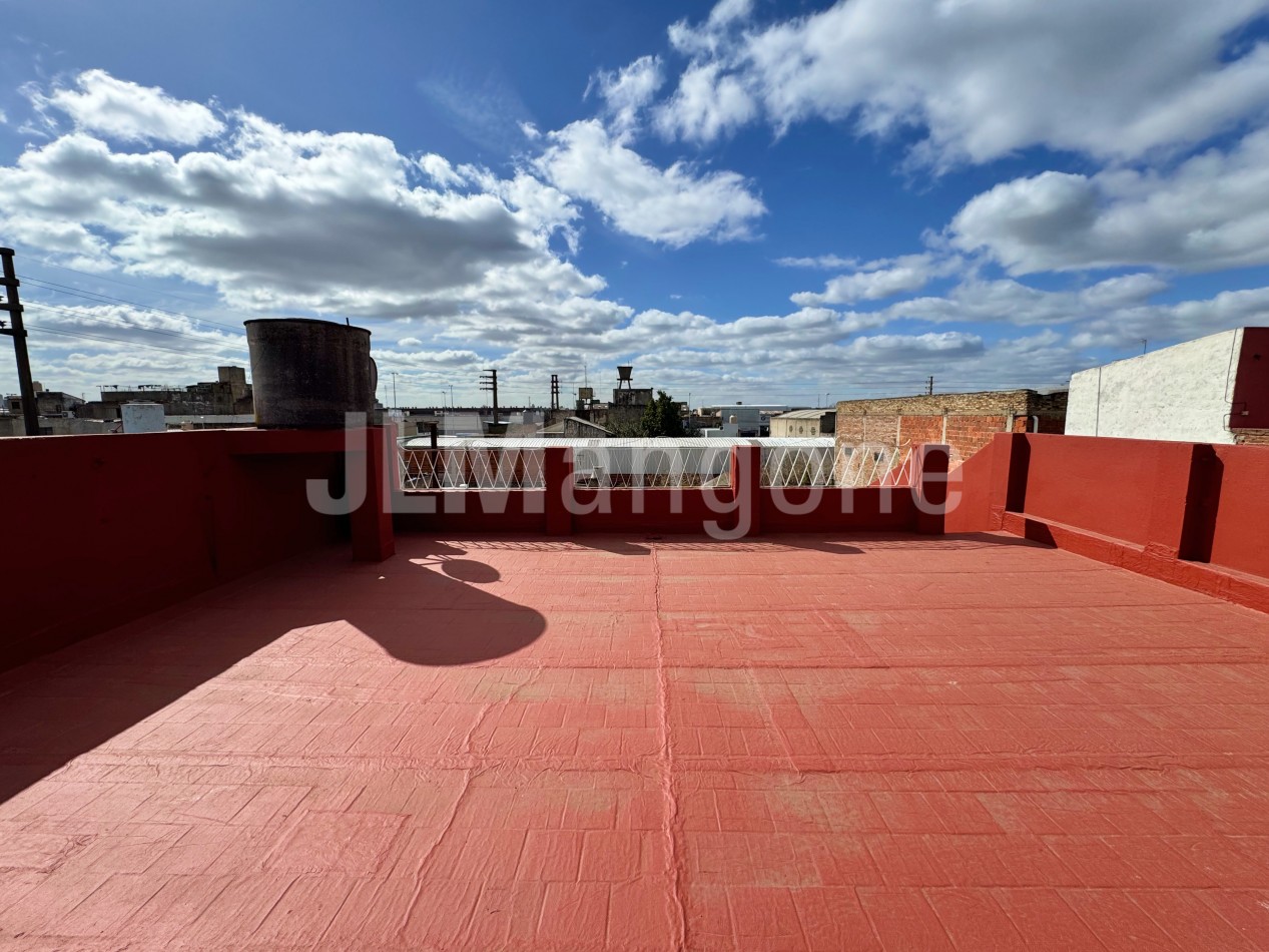 Ph 3 ambientes con patio y terraza