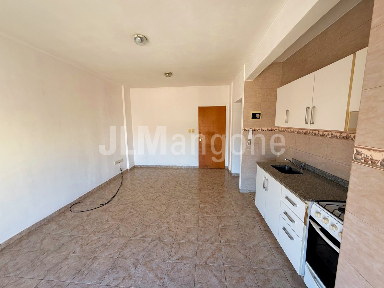 Departamento 2 amb frente a Unlam