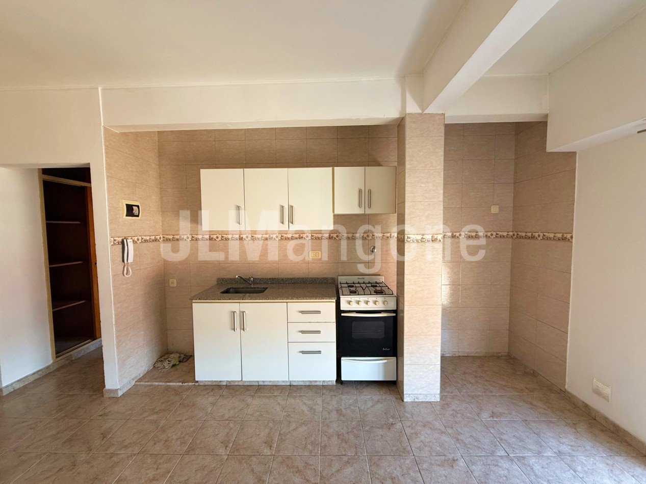 Departamento 2 amb frente a Unlam
