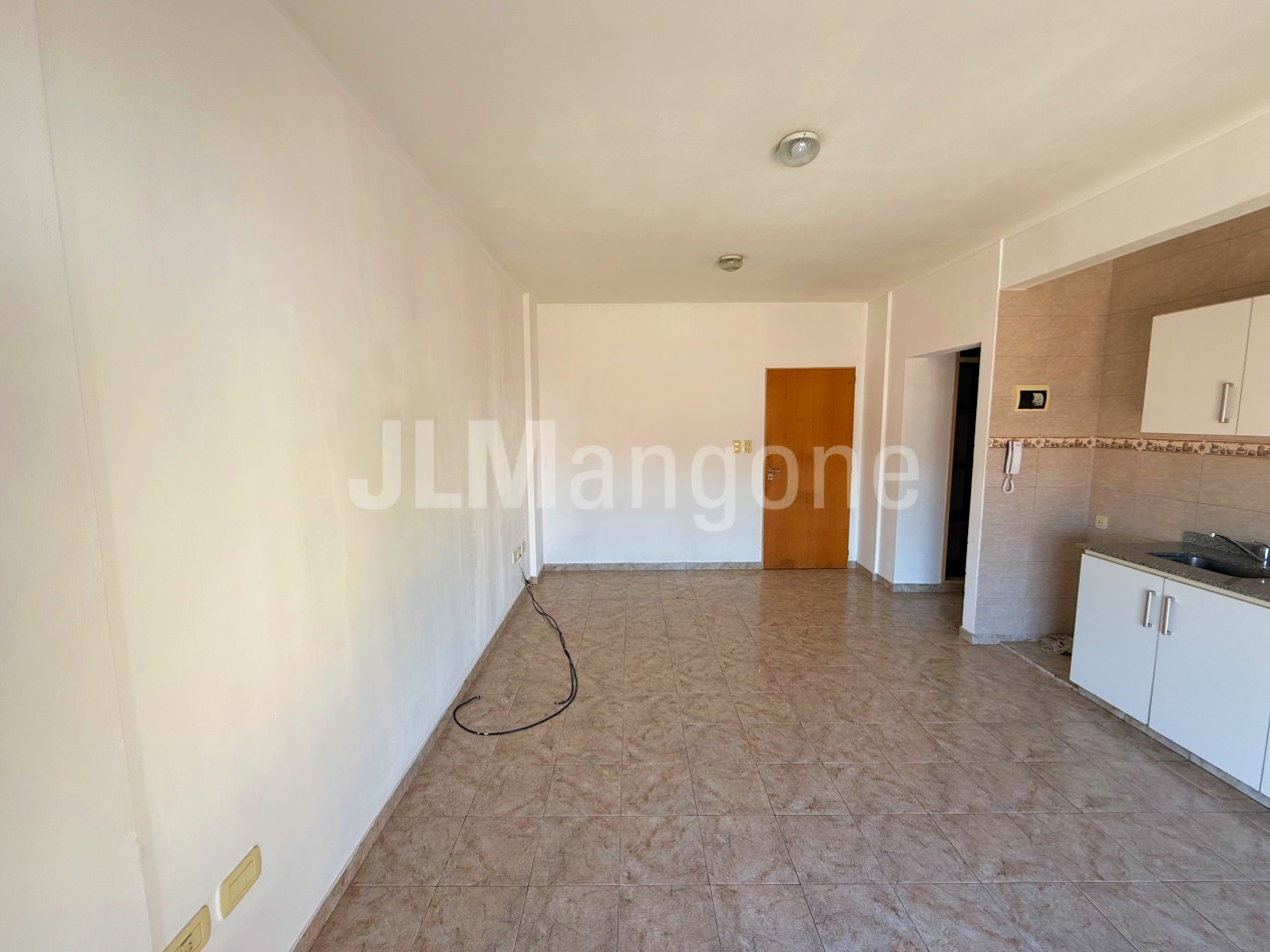 Departamento 2 amb frente a Unlam