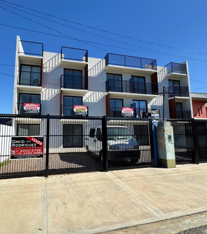 Departamento 2 ambientes con cochera y  balcon