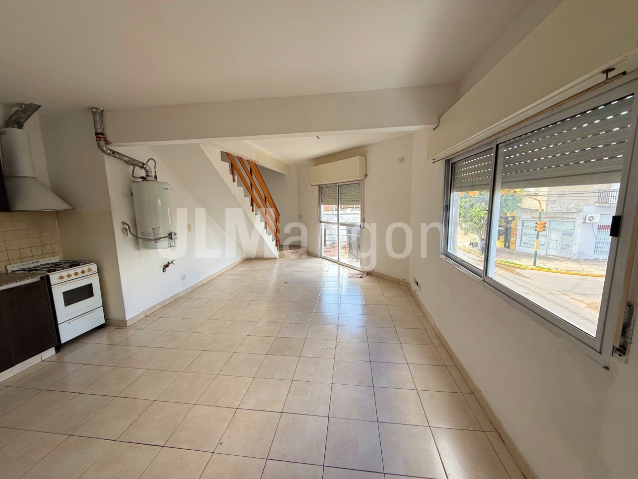 Duplex 2 ambientes divisible