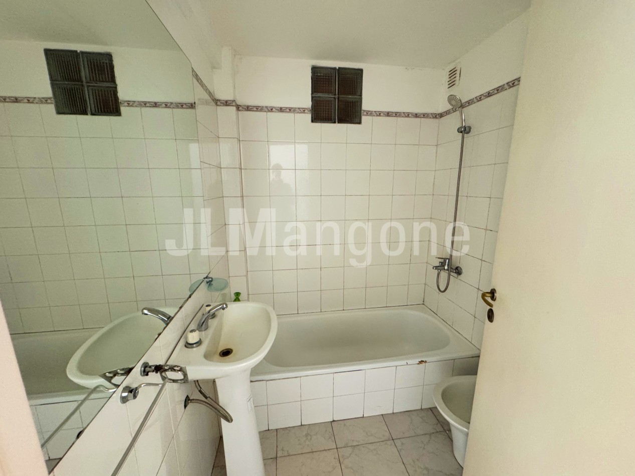 Departamento 2 ambientes con balcon