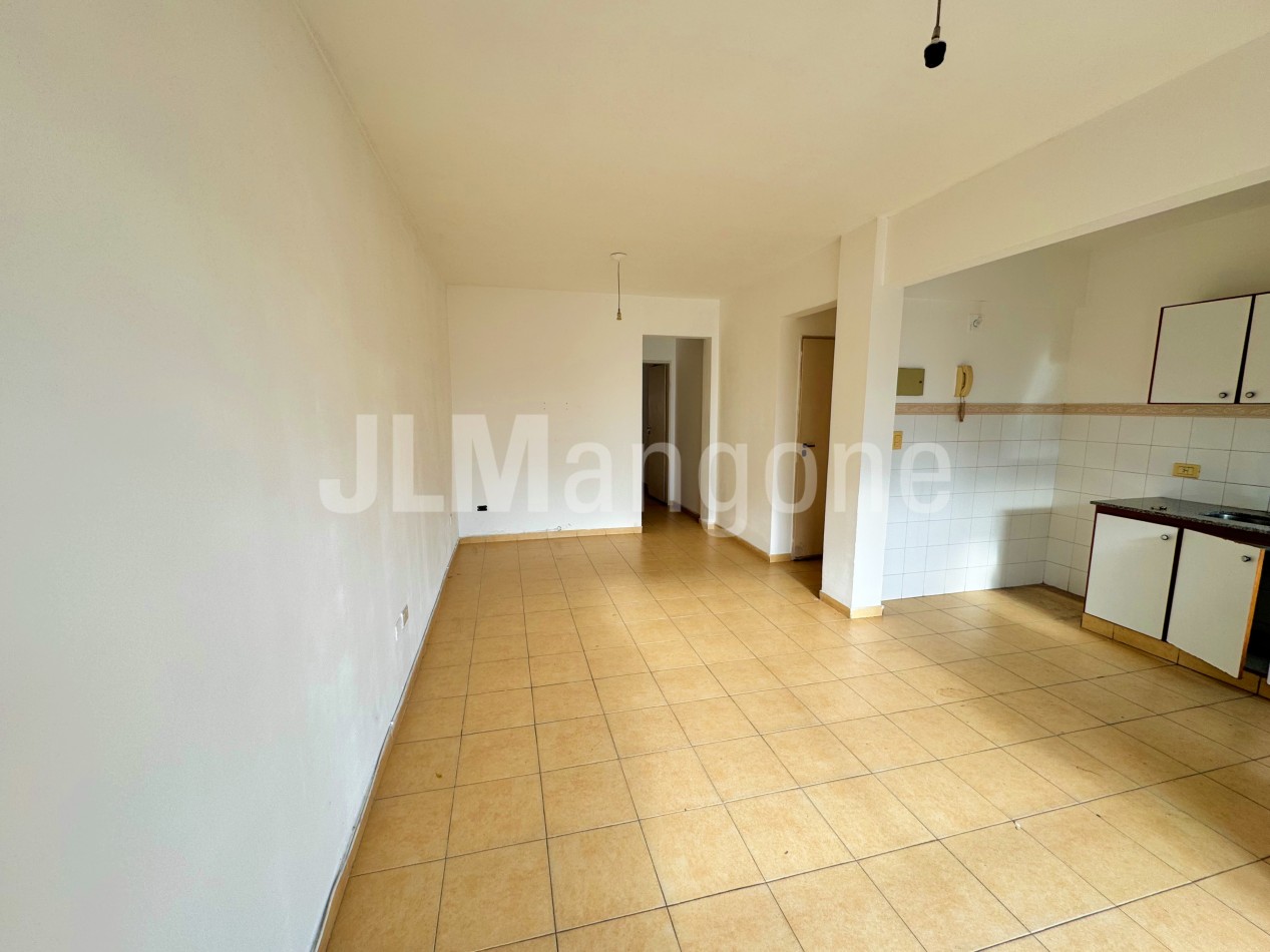 Departamento 2 ambientes con balcon