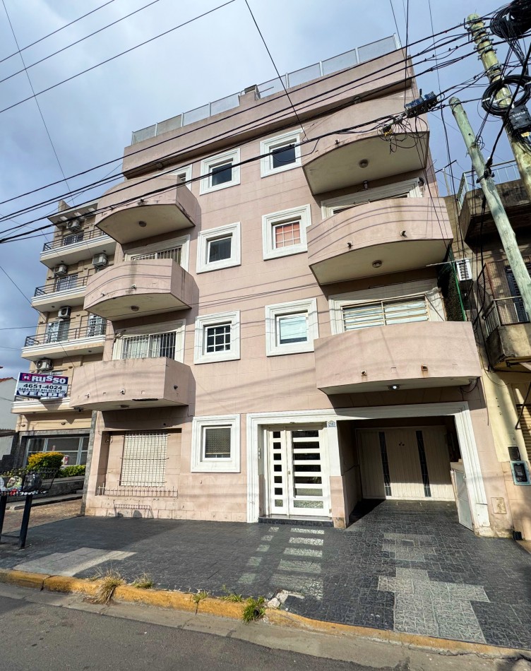 Departamento 2 ambientes con balcon